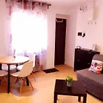 Les Eugenes, Apartament Lens